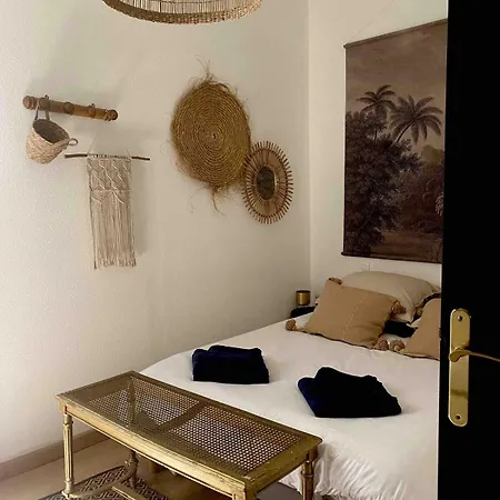 Center Quiet Apartment *